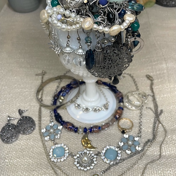 The “Blue Moon” Themed Mystery Jewelry Jar - Picture 1 of 5